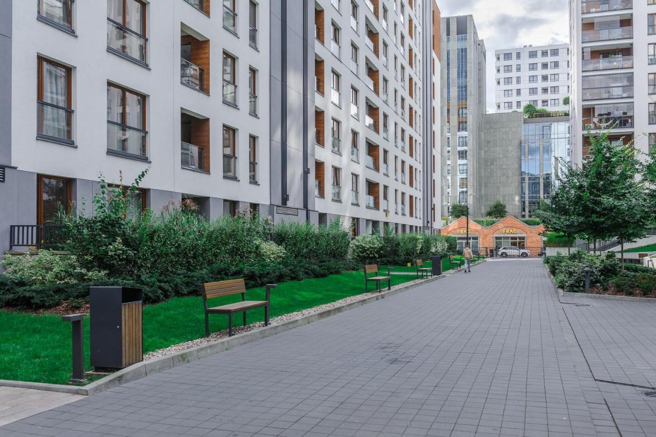 Modern Apartments With Access To The Pool Near Rondo Daszynskiego Station Варшава Экстерьер фото
