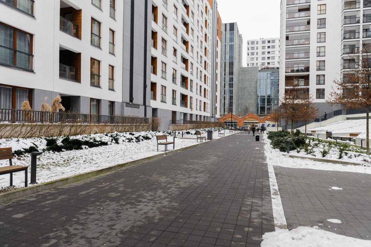 Modern Apartments With Access To The Pool Near Rondo Daszynskiego Station Варшава Экстерьер фото